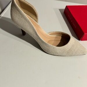Women's Neutral Pointed-Toe Kitten Heel Pumps